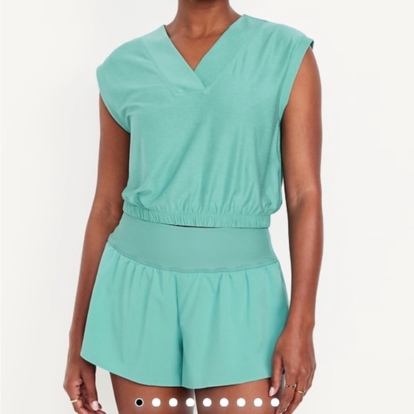 NWOT Old Navy Active Cloud Motion Large Tall Teal Sleeveless V-Neck Top. Go dry - Picture 2 of 11